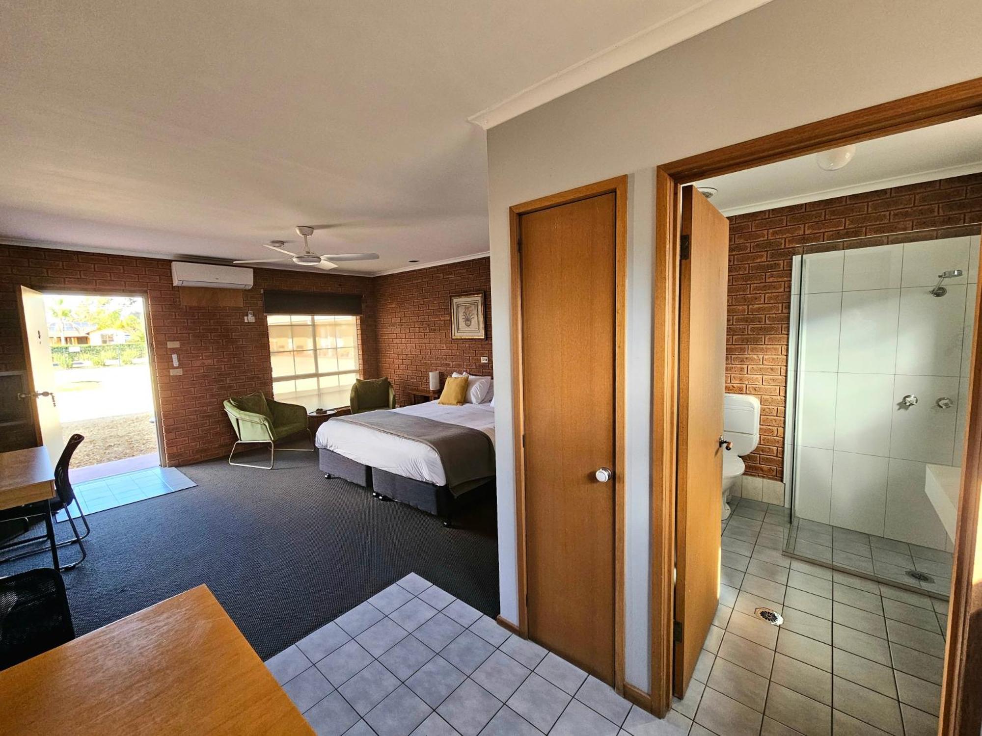 Bridge Motor Inn Tocumwal Esterno foto