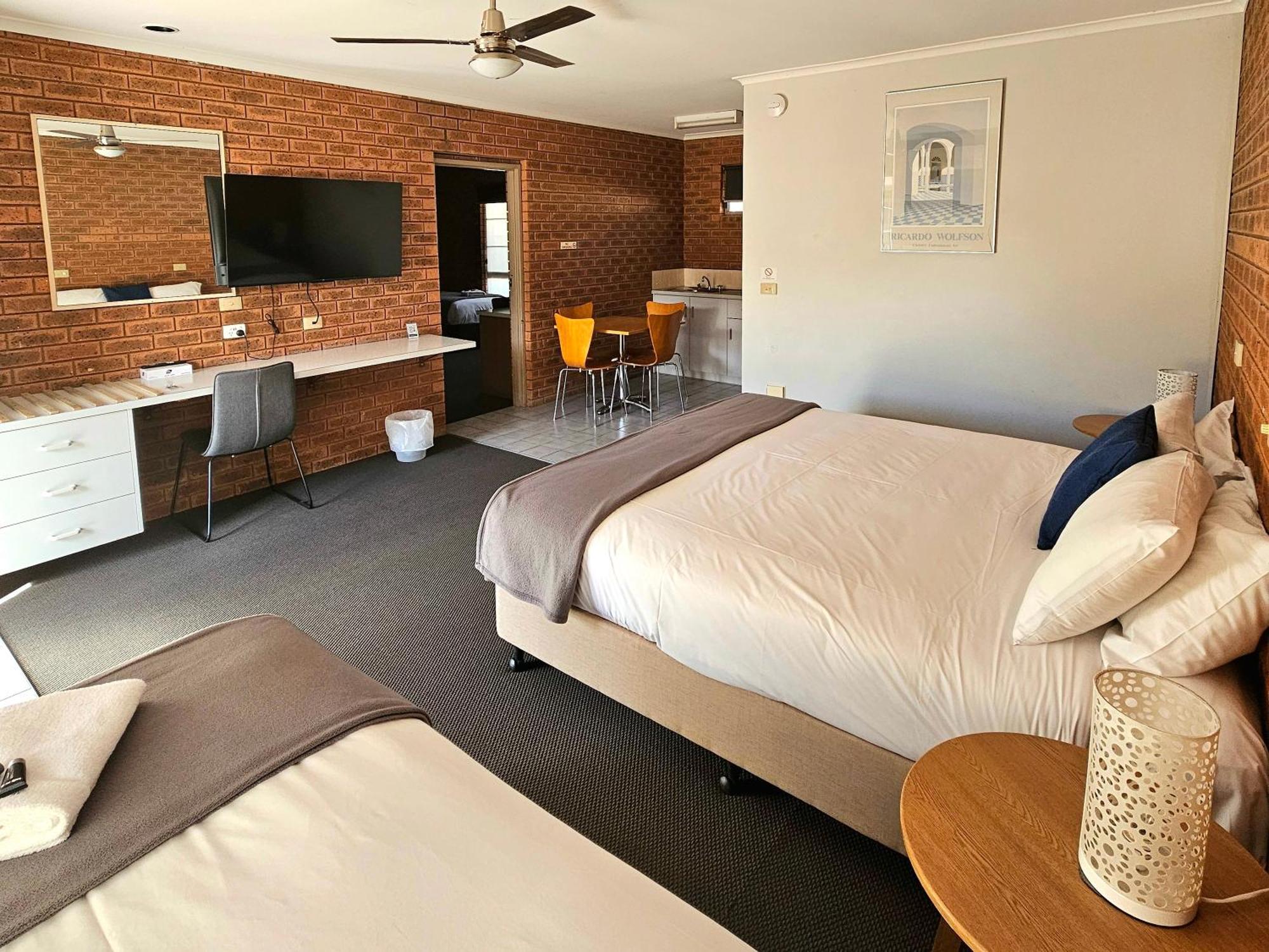 Bridge Motor Inn Tocumwal Esterno foto