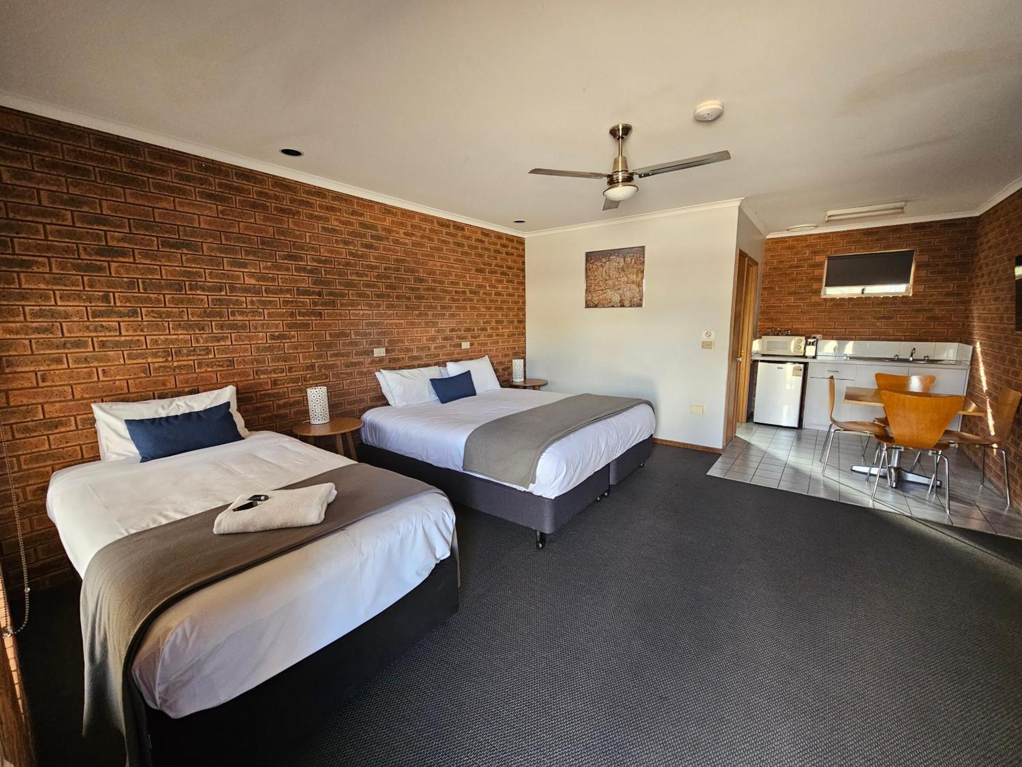 Bridge Motor Inn Tocumwal Esterno foto